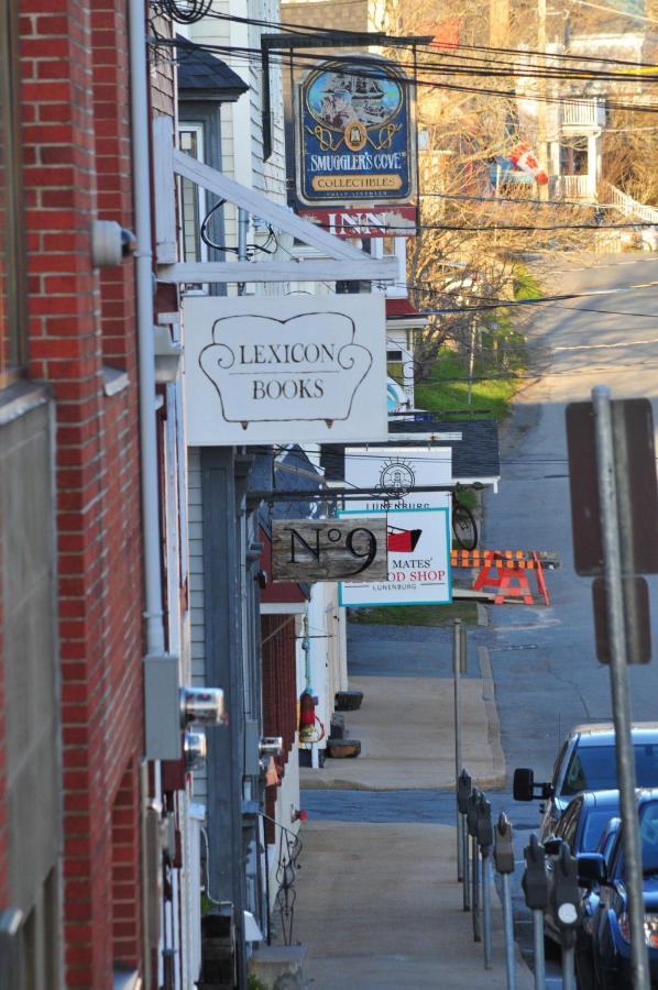 Smugglers Cove Inn Lunenburg Zewnętrze zdjęcie