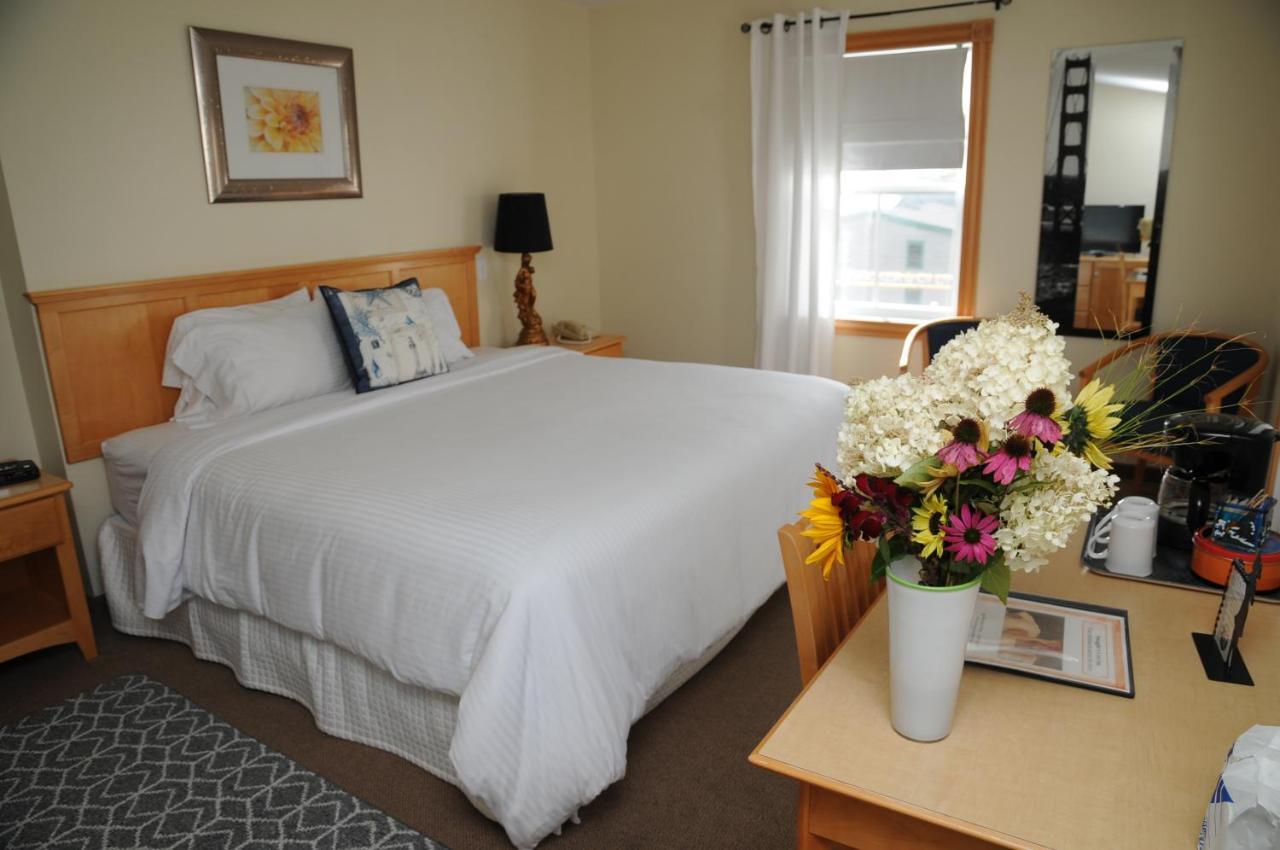 Smugglers Cove Inn Lunenburg Zewnętrze zdjęcie
