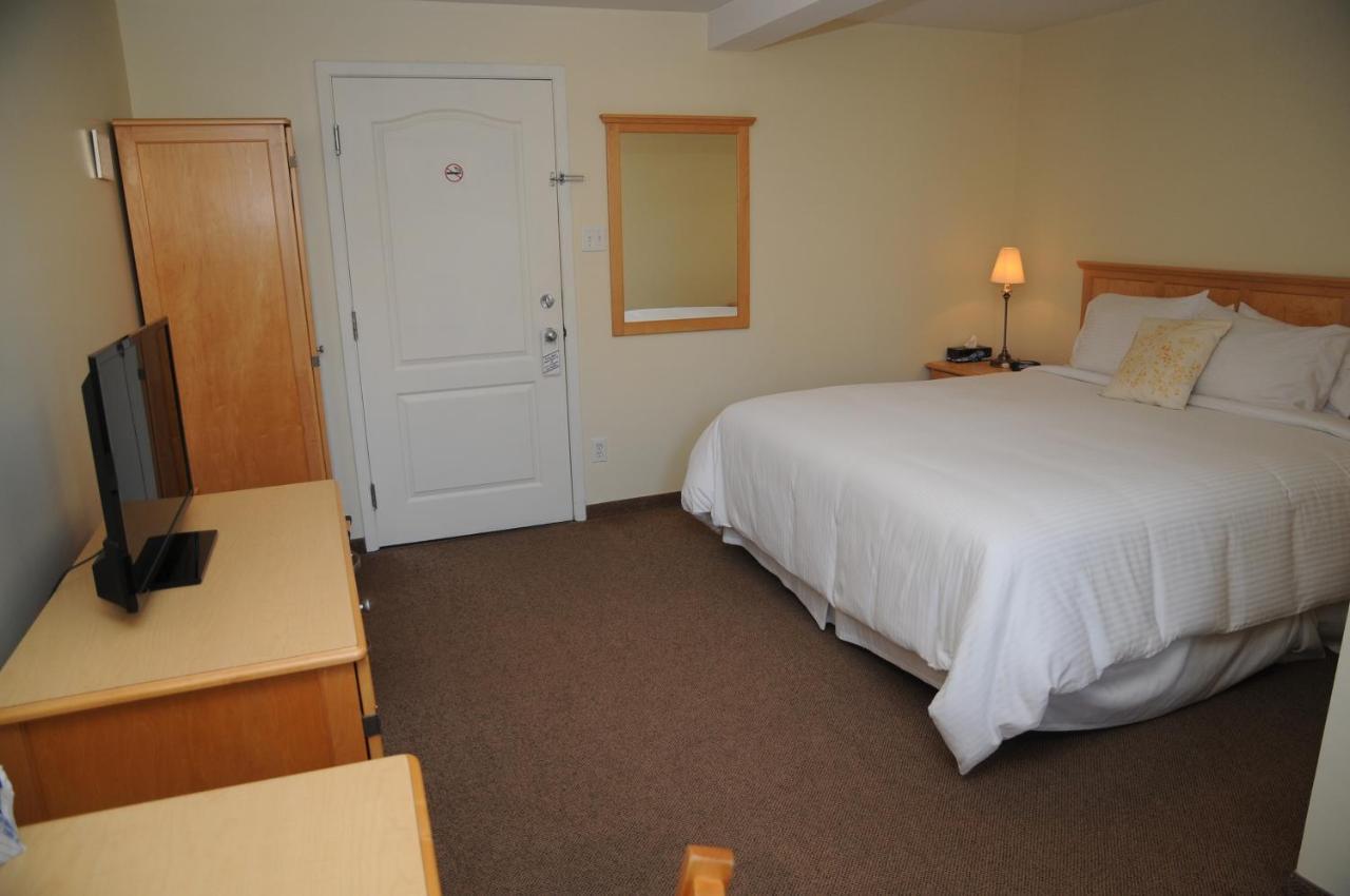 Smugglers Cove Inn Lunenburg Zewnętrze zdjęcie