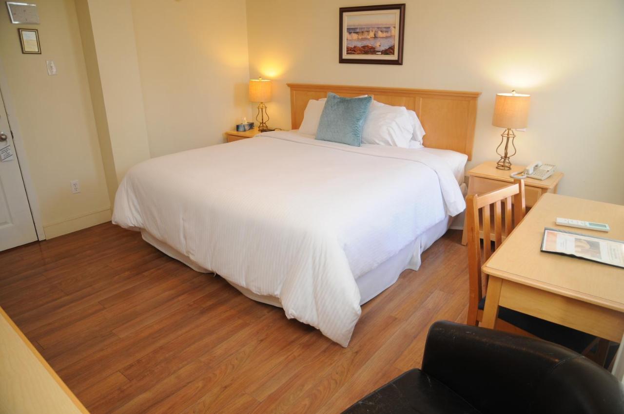 Smugglers Cove Inn Lunenburg Zewnętrze zdjęcie