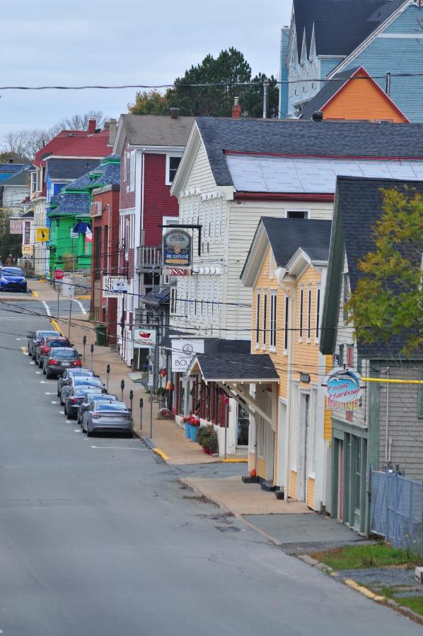 Smugglers Cove Inn Lunenburg Zewnętrze zdjęcie