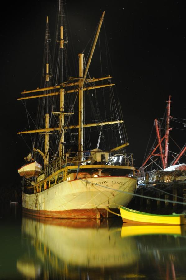 Smugglers Cove Inn Lunenburg Zewnętrze zdjęcie