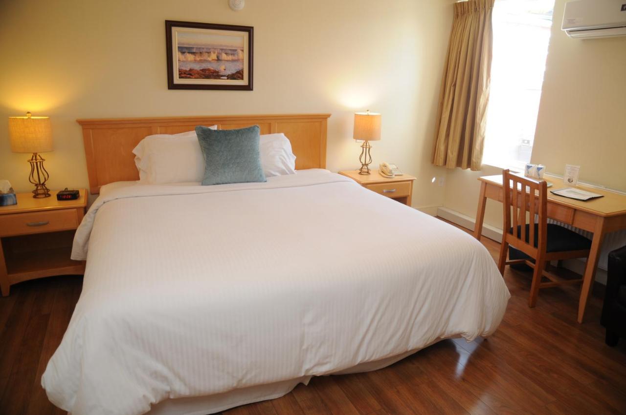 Smugglers Cove Inn Lunenburg Zewnętrze zdjęcie