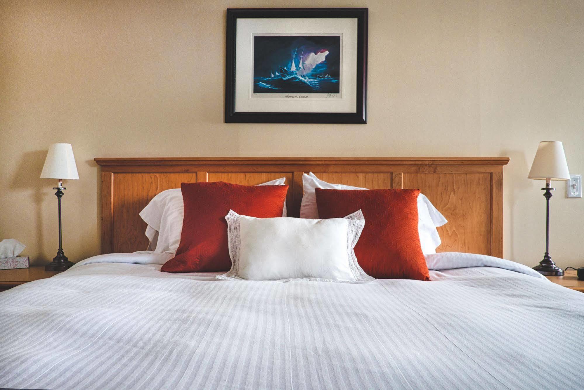 Smugglers Cove Inn Lunenburg Zewnętrze zdjęcie