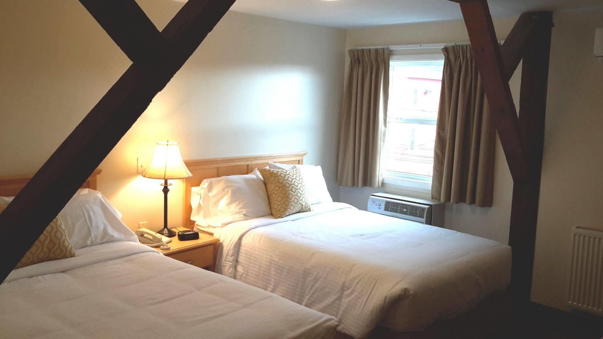 Smugglers Cove Inn Lunenburg Zewnętrze zdjęcie
